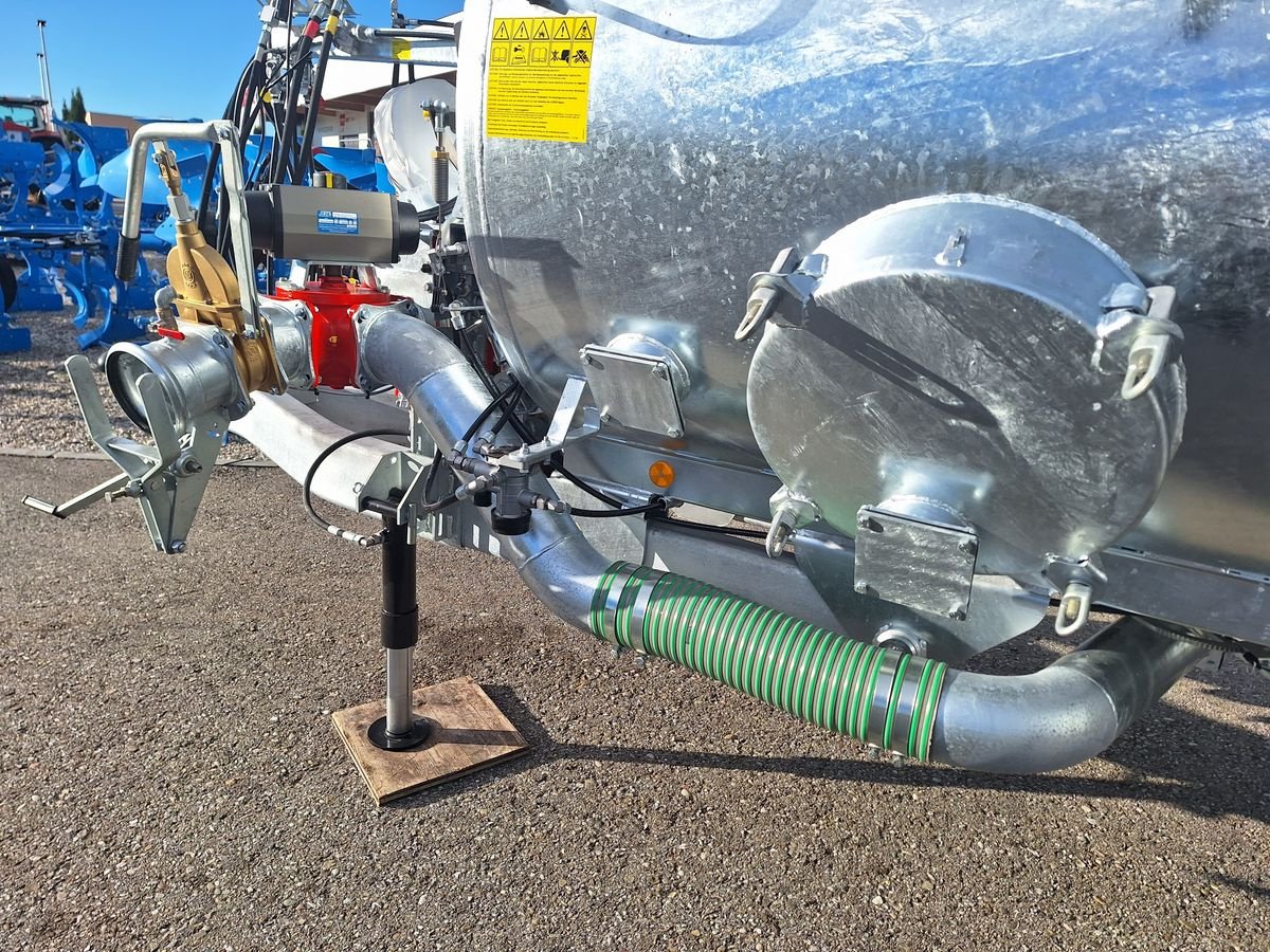 Pumpfass des Typs Vakutec VA 8600 P + Schleppschuhverteiler, Neumaschine in Feldkirchen (Bild 13)