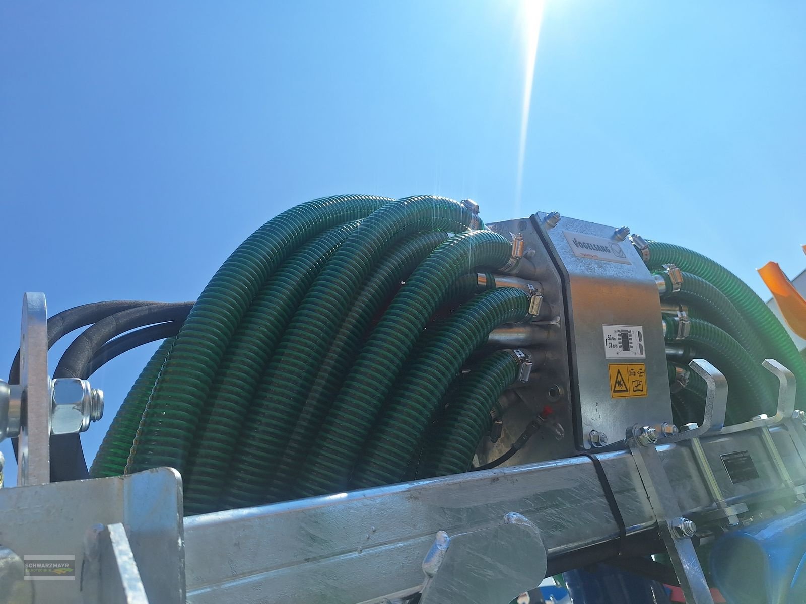 Pumpfass des Typs Vakutec VA 8600 + Schleppschu, Neumaschine in Gampern (Bild 15)