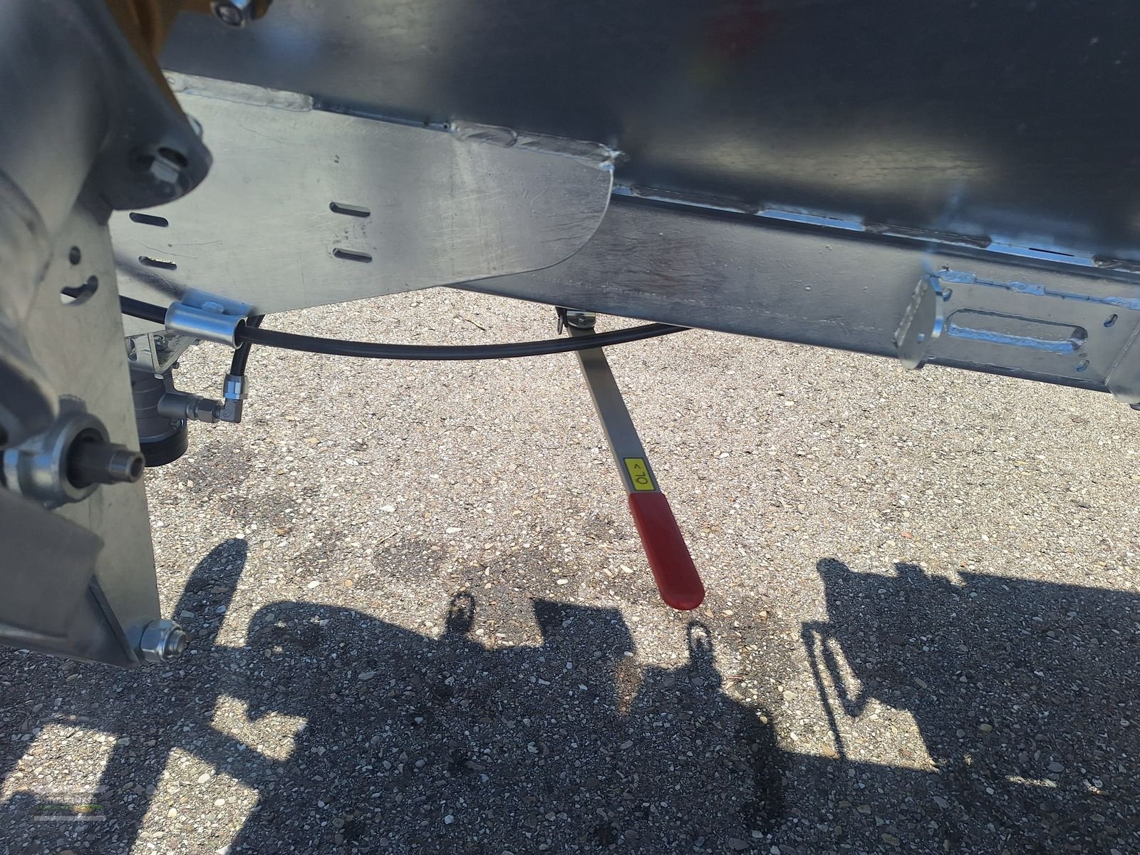 Pumpfass des Typs Vakutec VA 8600 + Schleppschu, Neumaschine in Gampern (Bild 22)