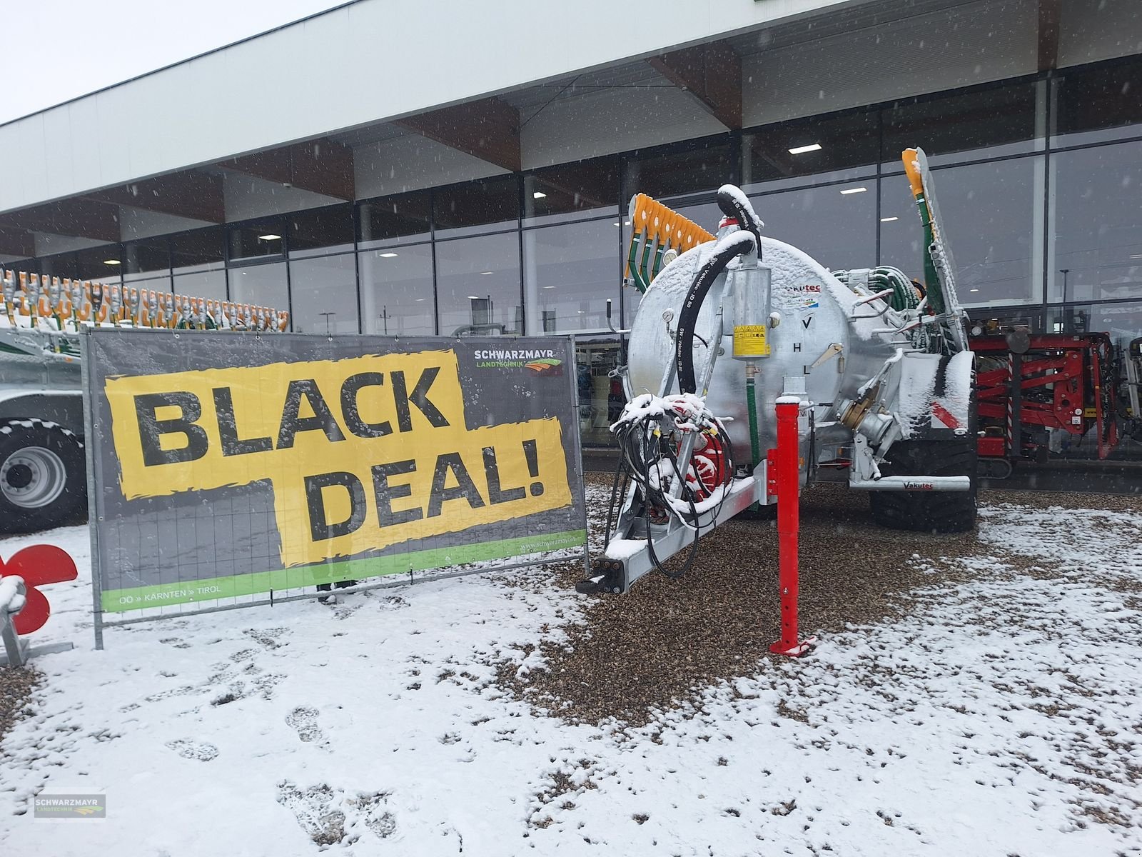 Pumpfass del tipo Vakutec VA 8600 + Schleppschuhverteiler, Neumaschine In Gampern (Immagine 1)