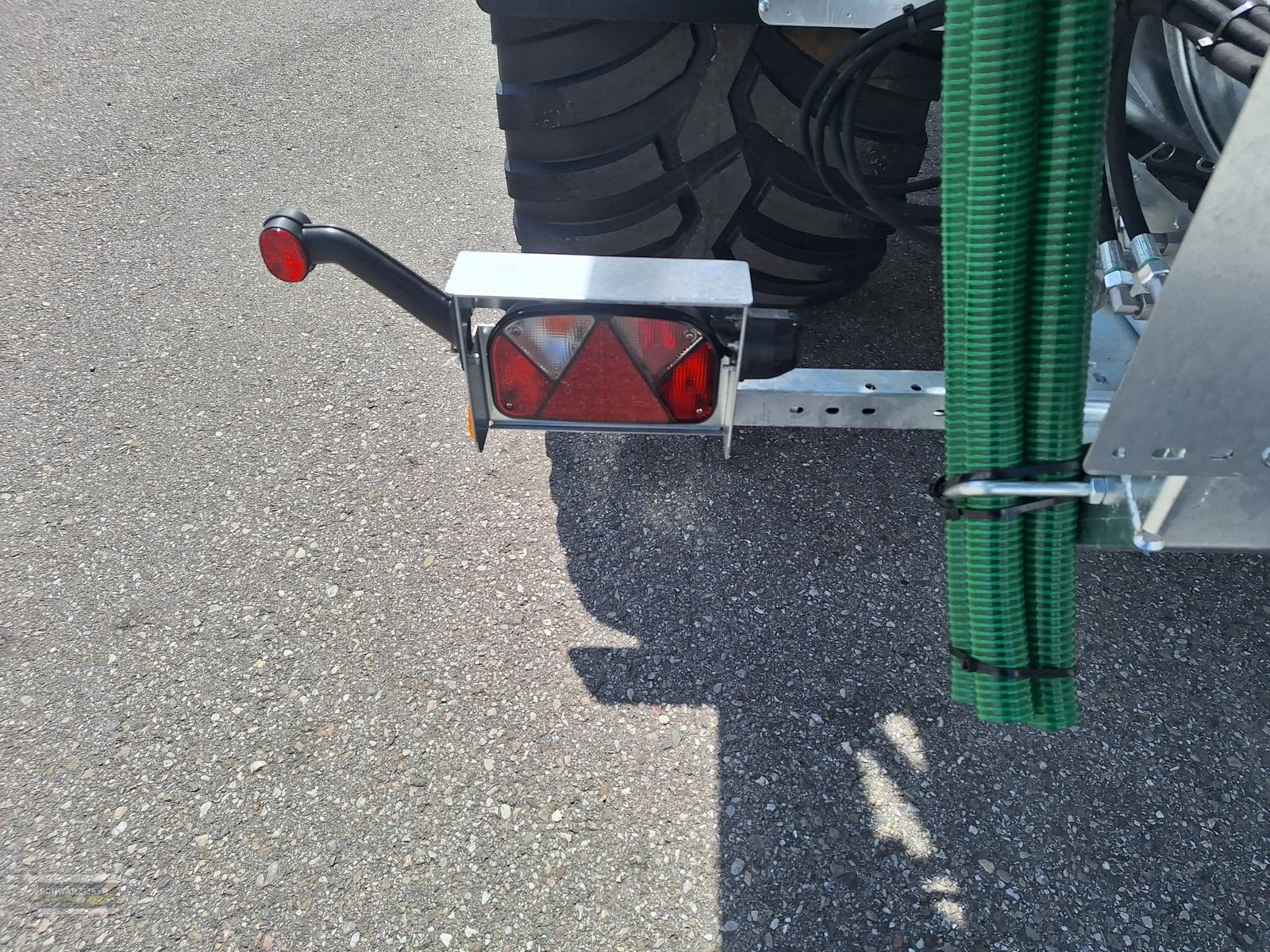 Pumpfass del tipo Vakutec VA 8600 + Schleppschuhverteiler, Neumaschine In Gampern (Immagine 12)