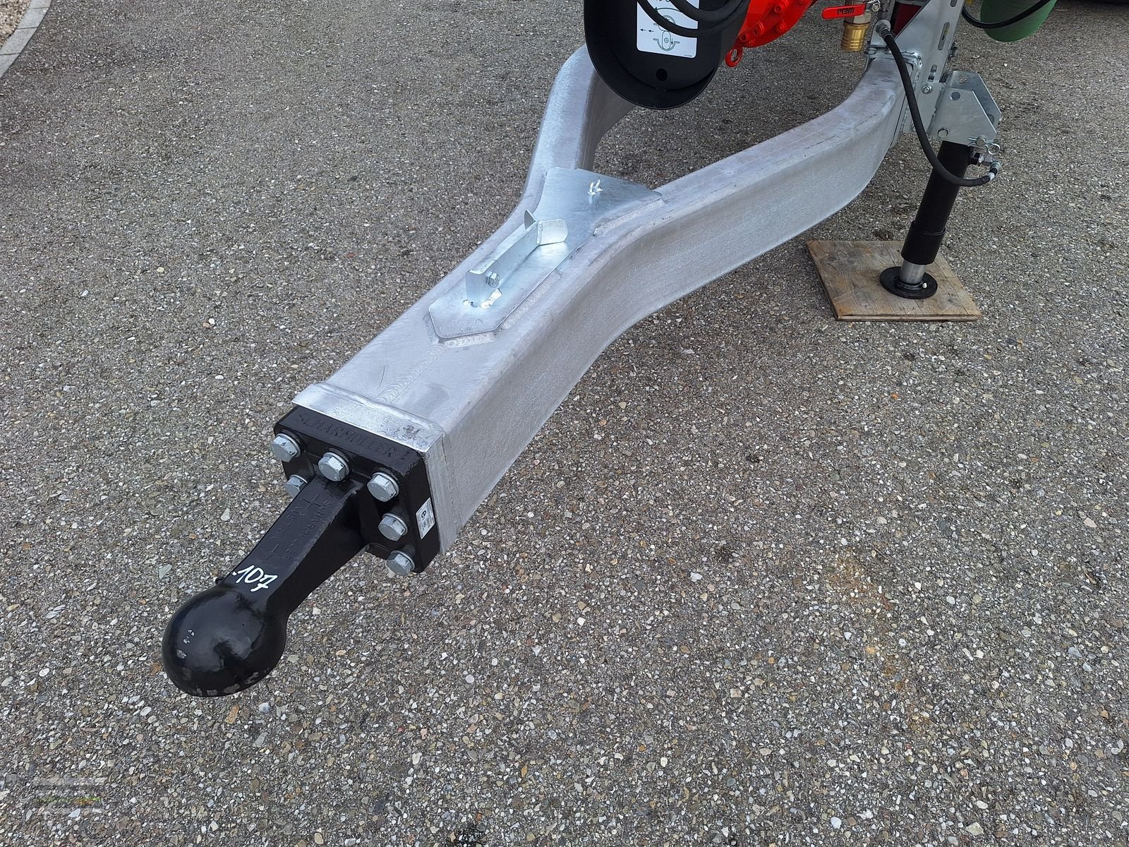 Pumpfass des Typs Vakutec VA 9500 Pumpfass, Neumaschine in Gampern (Bild 9)