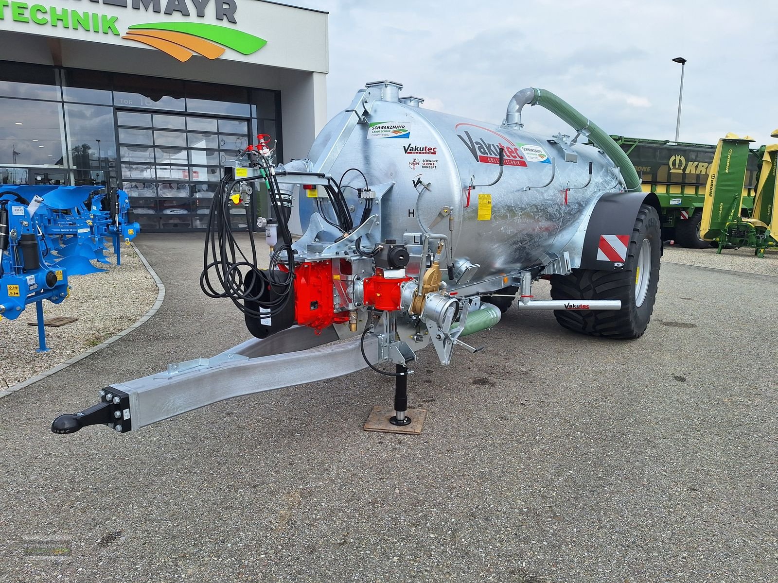 Pumpfass des Typs Vakutec VA 9500 Pumpfass, Neumaschine in Gampern (Bild 4)