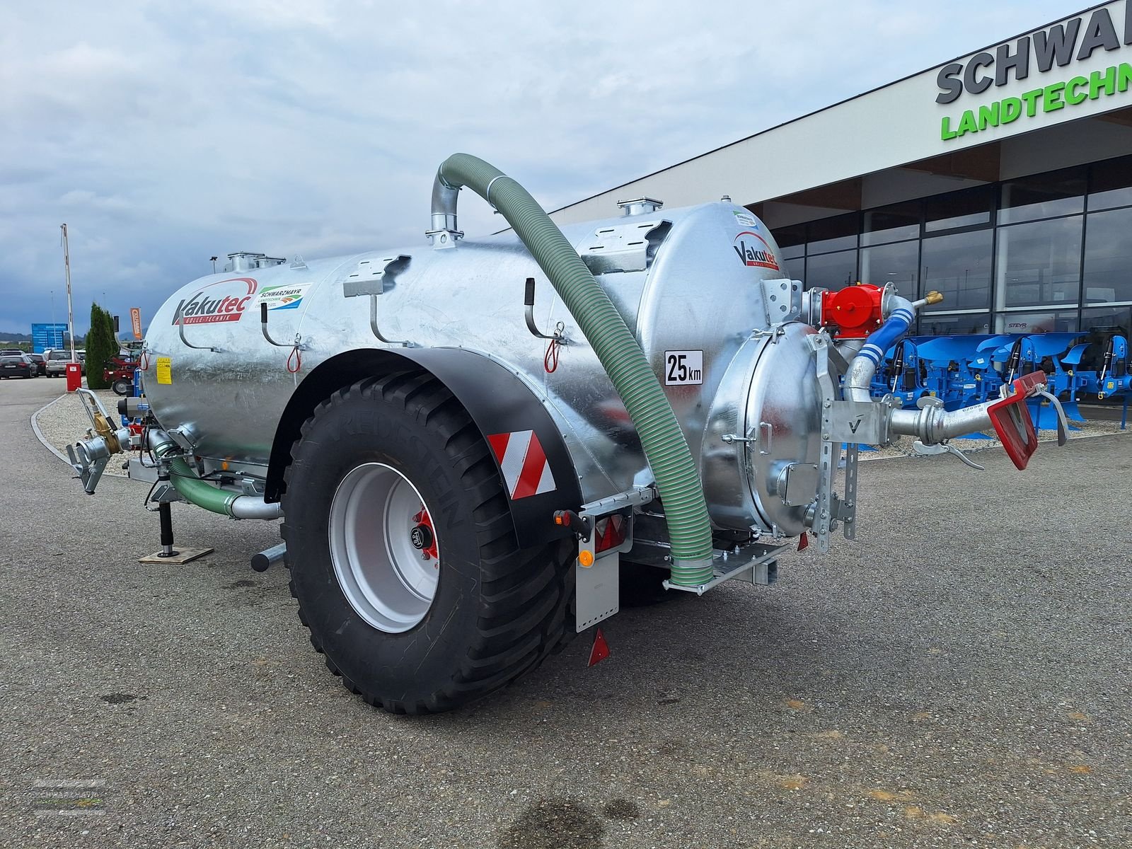 Pumpfass des Typs Vakutec VA 9500 Pumpfass, Neumaschine in Gampern (Bild 8)