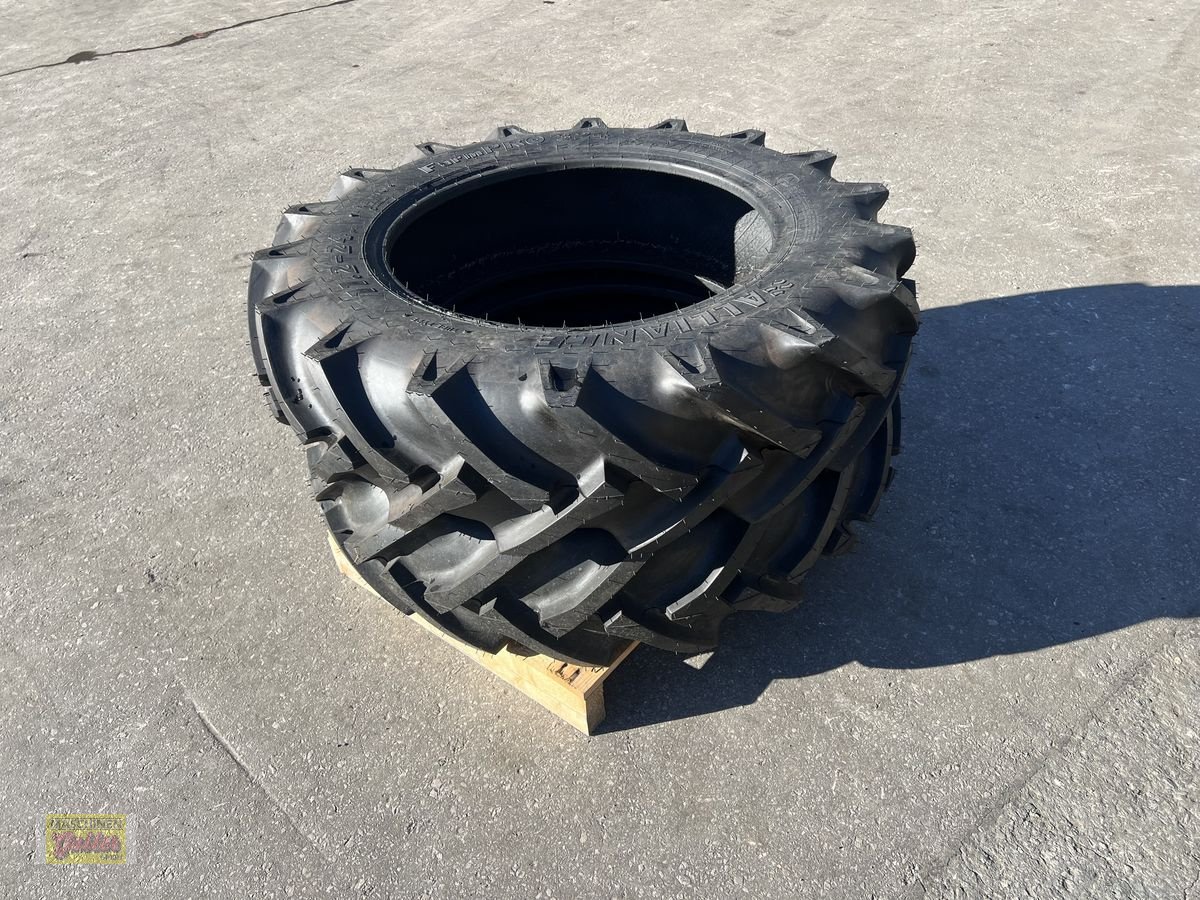 Rad des Typs Alliance 11.2-24 FarmPRO 324 8P.R., Neumaschine in Kötschach (Bild 1)