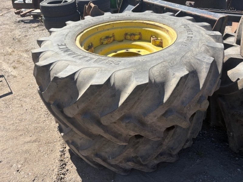 Rad des Typs Alliance 16.9R-26  50%, Gebrauchtmaschine in Dronninglund (Bild 1)