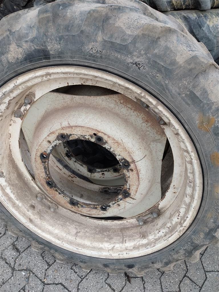 Rad des Typs Alliance 300/95R46 - 230/95R36, Gebrauchtmaschine in Danmark (Bild 4)