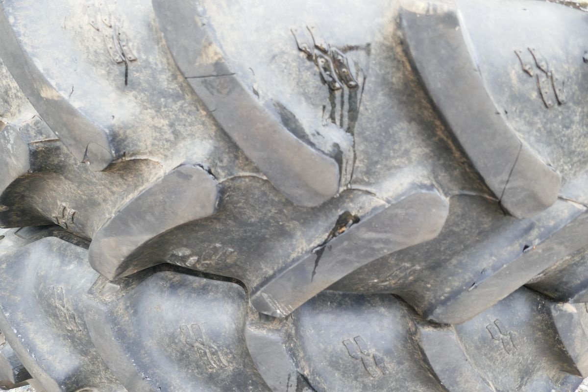 Rad des Typs Alliance 320/85R36 und 280/85R24, Gebrauchtmaschine in Villach (Bild 3)