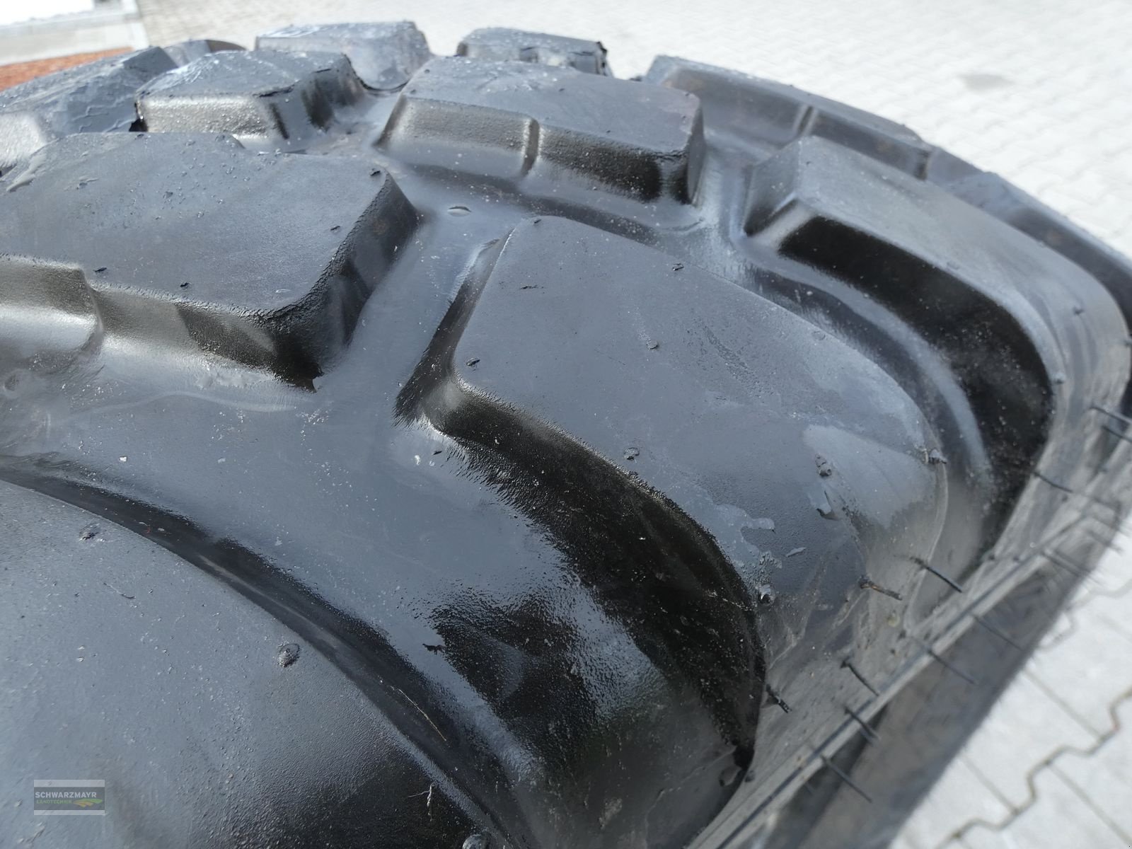 Rad des Typs Alliance 500/60R22,5, Neumaschine in Aurolzmünster (Bild 8)