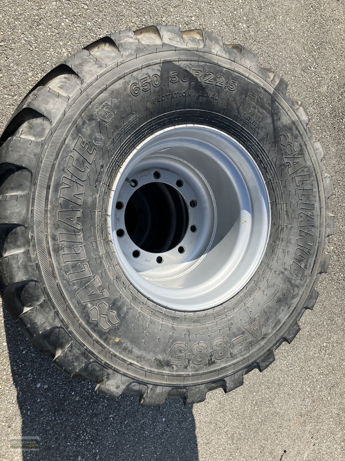 Rad des Typs Alliance 650/50R22,5 885 Komplettrad ET-50, Neumaschine in Gampern (Bild 7)