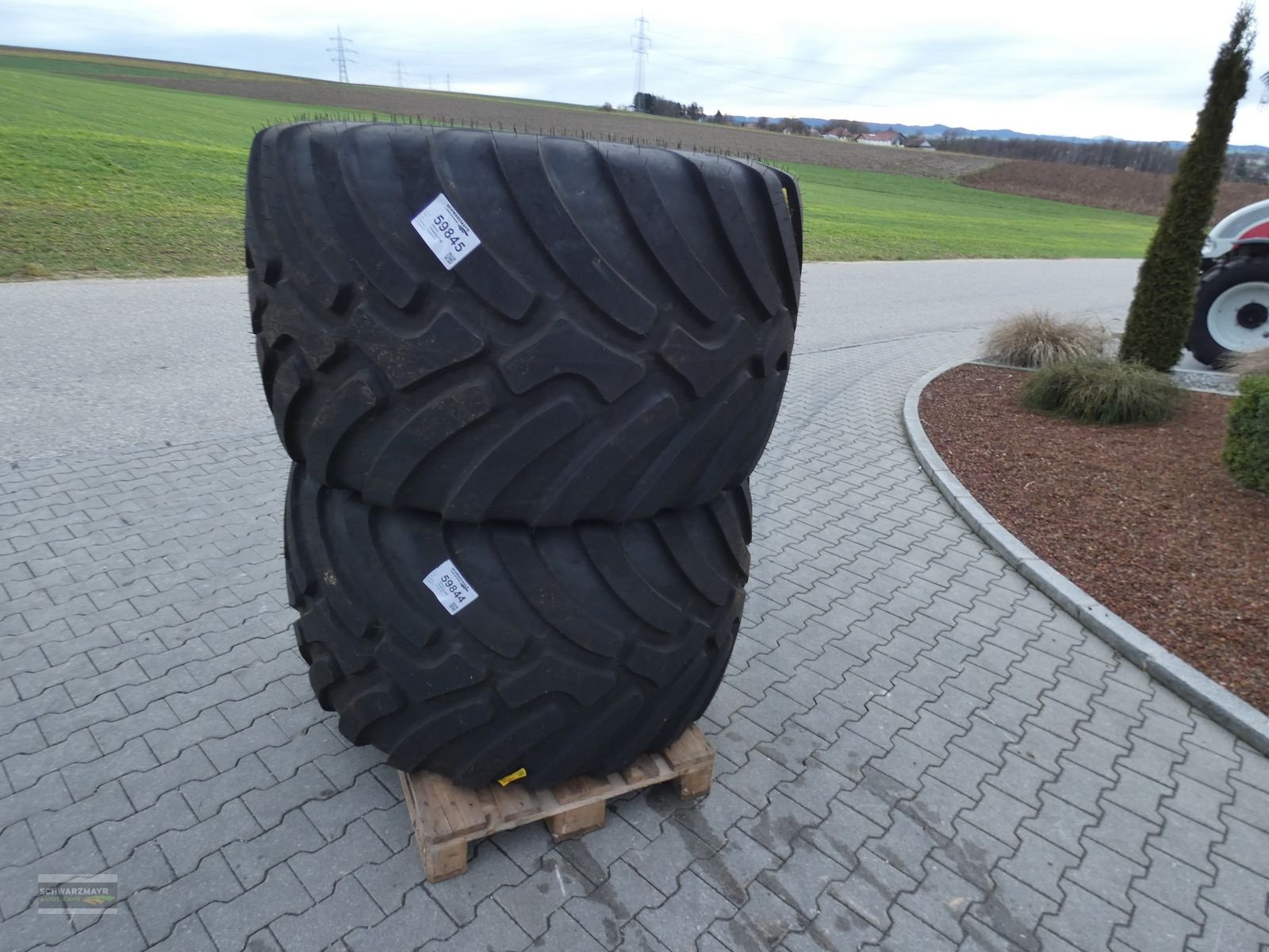 Rad des Typs Alliance 750/45R26,5 885, Neumaschine in Aurolzmünster (Bild 5)