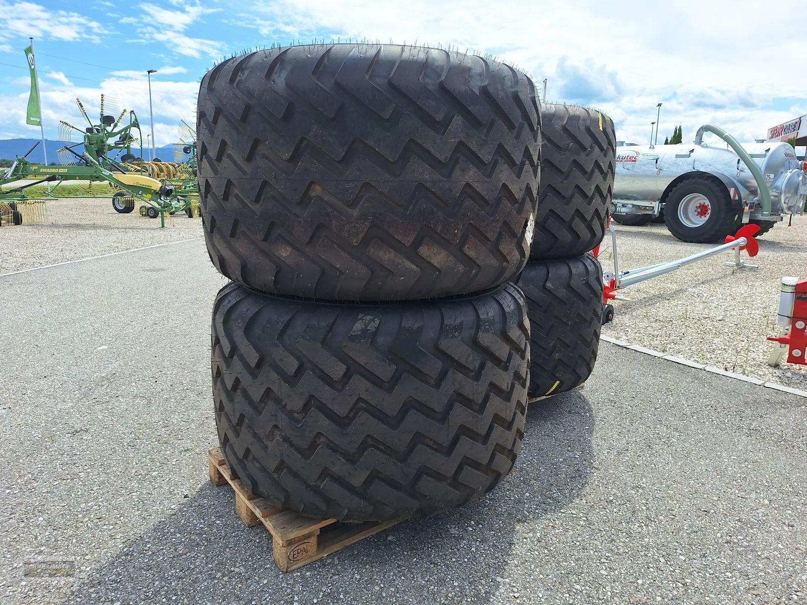 Rad des Typs Alliance 800/45R26,5, Neumaschine in Gampern (Bild 7)