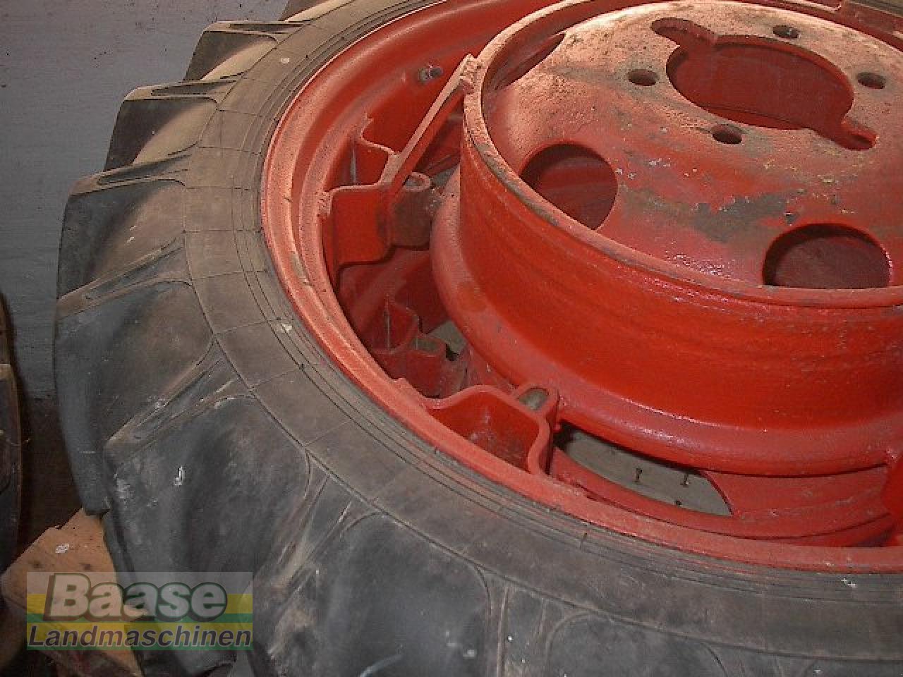 Rad typu Barum 9.5R32 Pflegeräder 230/95R42, Gebrauchtmaschine v Holthof (Obrázek 1)