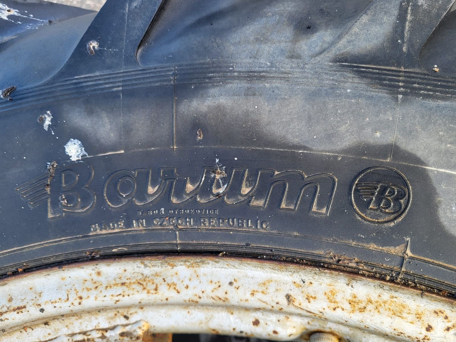 Rad des Typs Barum Barum Pflegereifen mit Felgen 16.6-36, Gebrauchtmaschine in NATTERNBACH (Bild 2)