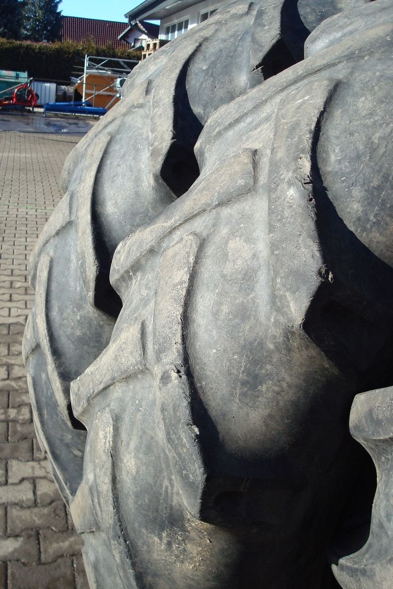 Rad des Typs BKT 14.9R24, Gebrauchtmaschine in Judenburg (Bild 3)