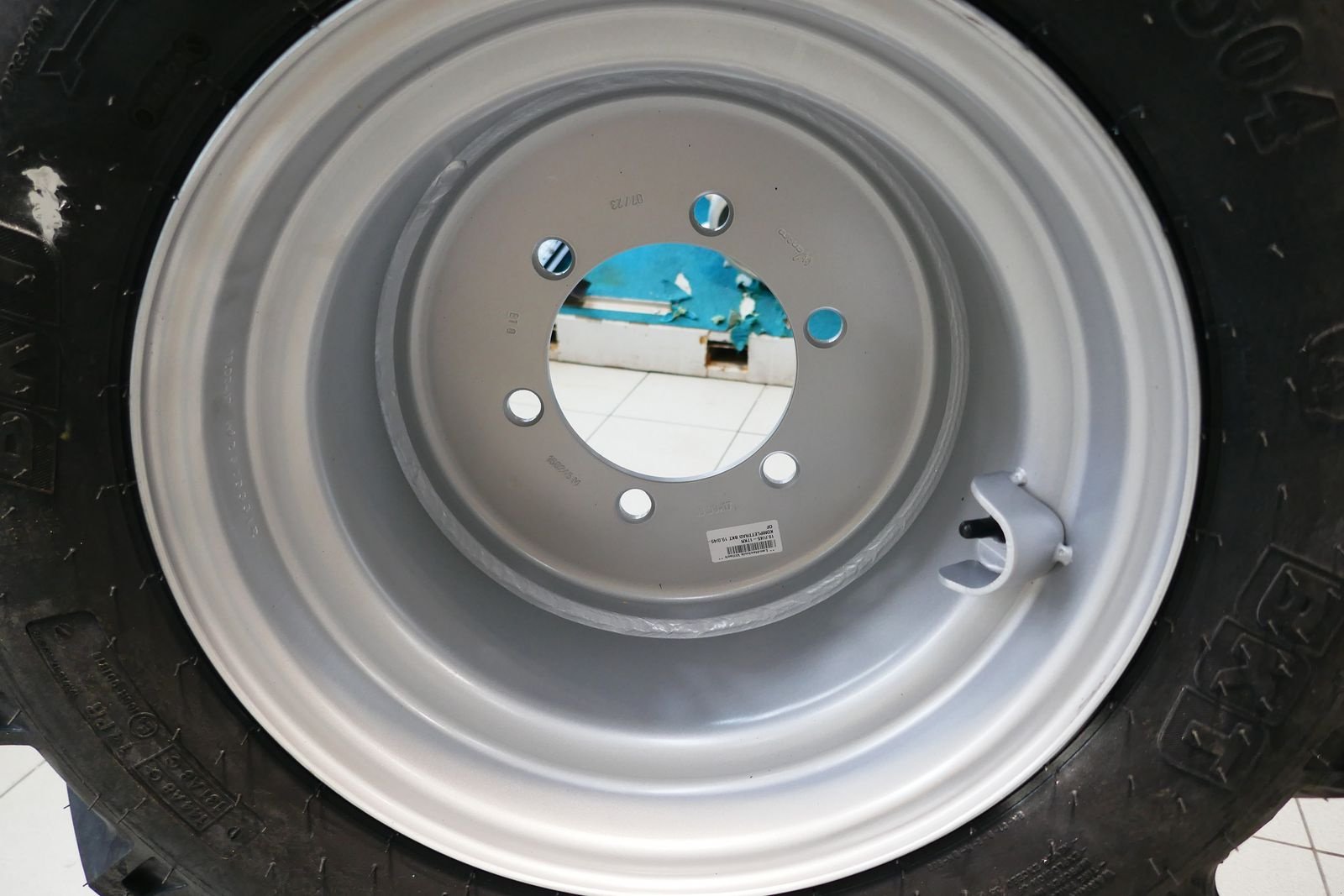 Rad des Typs BKT 19/45-17 AS BKT, Gebrauchtmaschine in Villach (Bild 10)