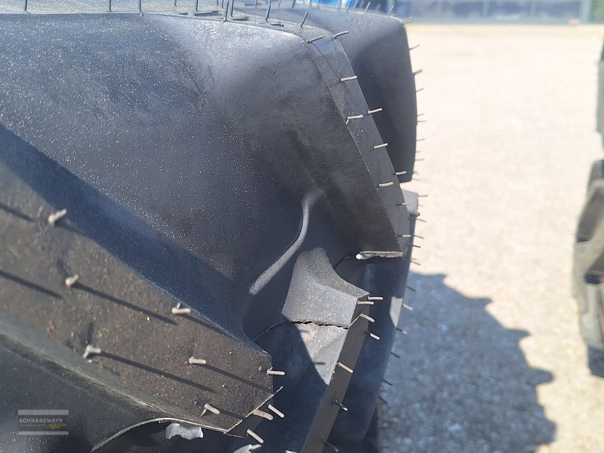 Rad des Typs BKT 270/95R48+270/80R36 Pflegeräder, Neumaschine in Gampern (Bild 14)