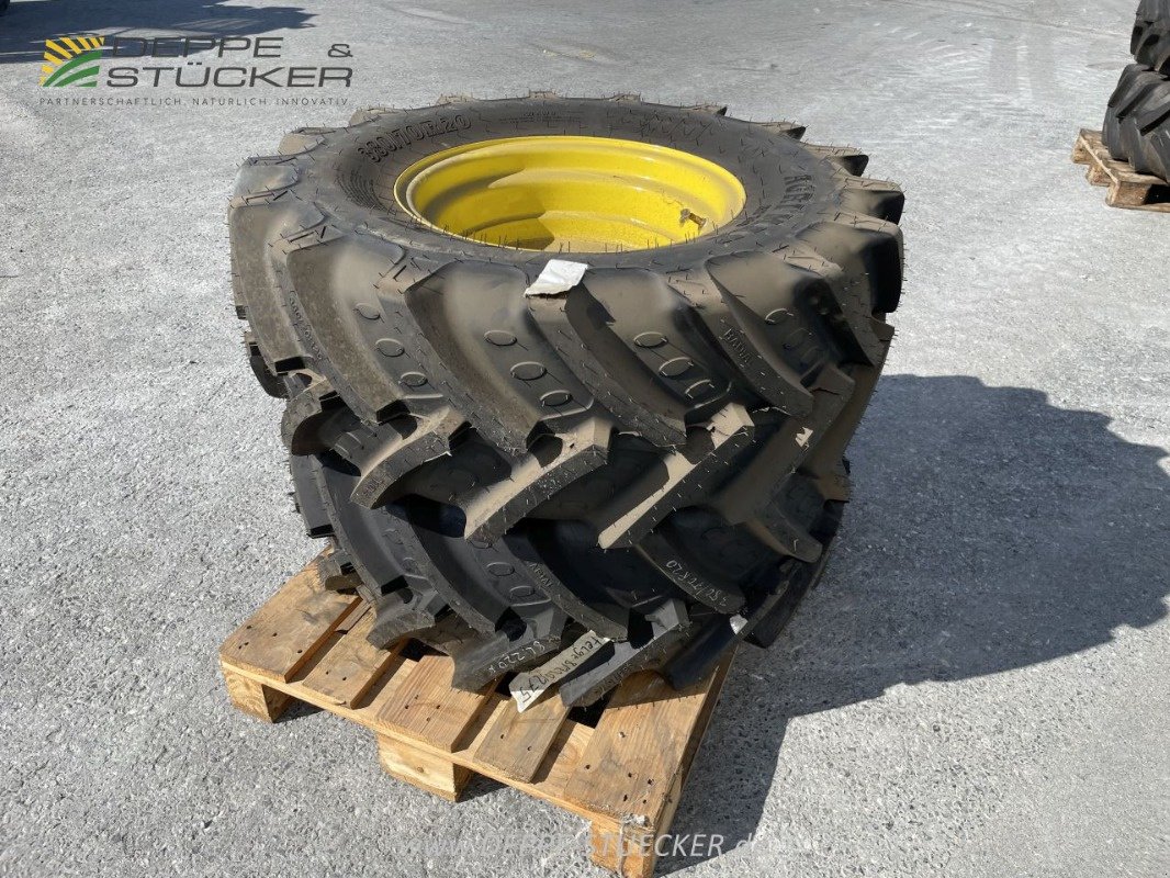 Rad des Typs BKT 280/70 R20 Agrimax RT 765, Neumaschine in Rietberg (Bild 8)