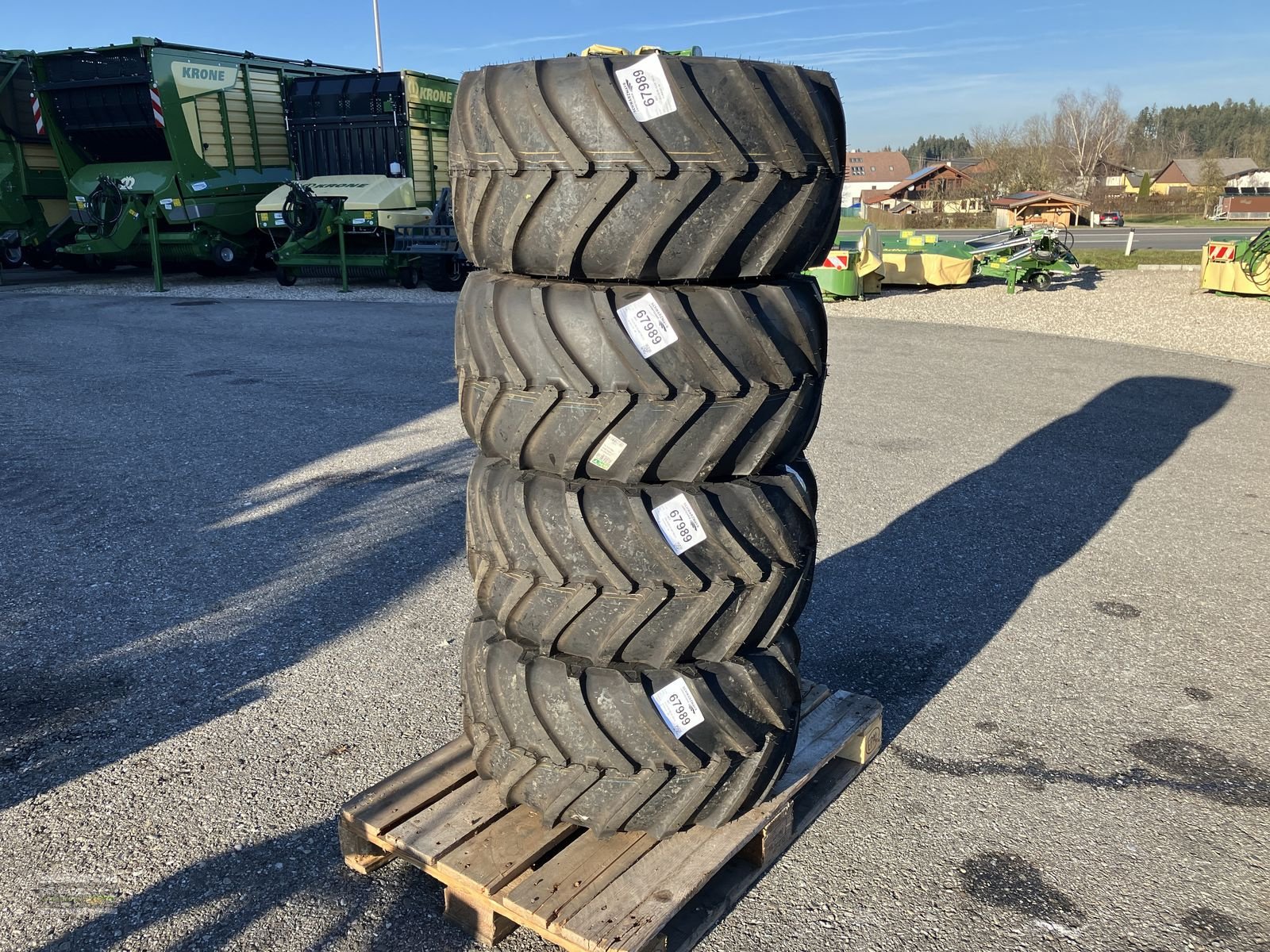 Rad des Typs BKT 31x15.50-15 AS, Neumaschine in Gampern (Bild 2)