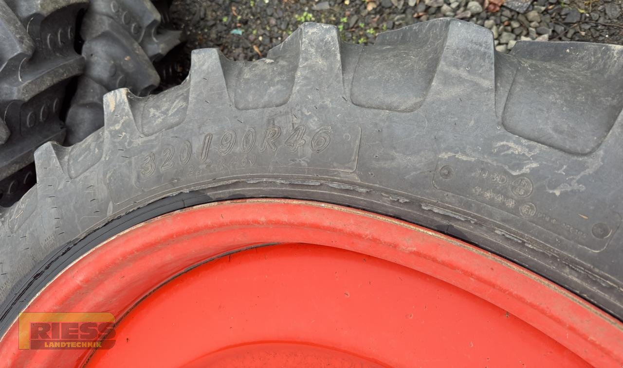 Rad des Typs BKT 320/85R32 320/90R46 Rädersatz Claas Arion, Gebrauchtmaschine in Homberg/Ohm - Maulbach (Bild 6)