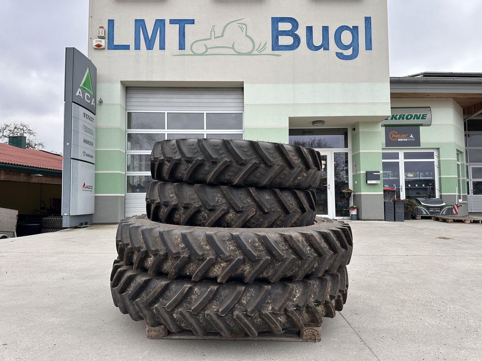 Rad del tipo BKT 320/85R36 u. 320/90R54, Gebrauchtmaschine In Hürm (Immagine 1)