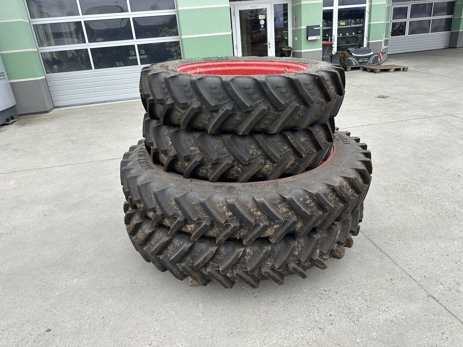 Rad del tipo BKT 320/85R36 u. 320/90R54, Gebrauchtmaschine In Hürm (Immagine 2)