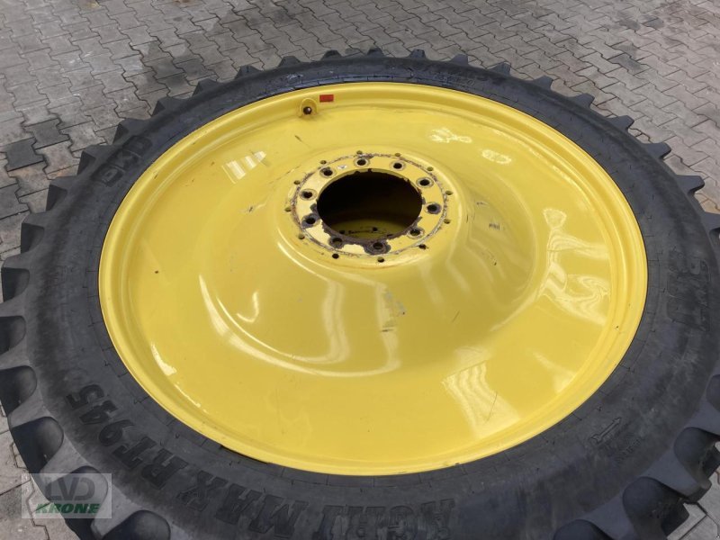 Rad des Typs BKT 320/90R54, Gebrauchtmaschine in Spelle (Bild 2)