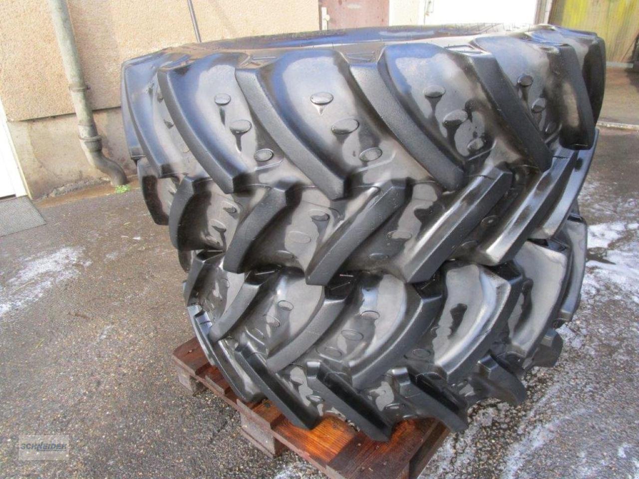 Rad a típus BKT 420/70 R24 & 480/70 R24, Gebrauchtmaschine ekkor: Herrenberg - Gueltstein (Kép 1)