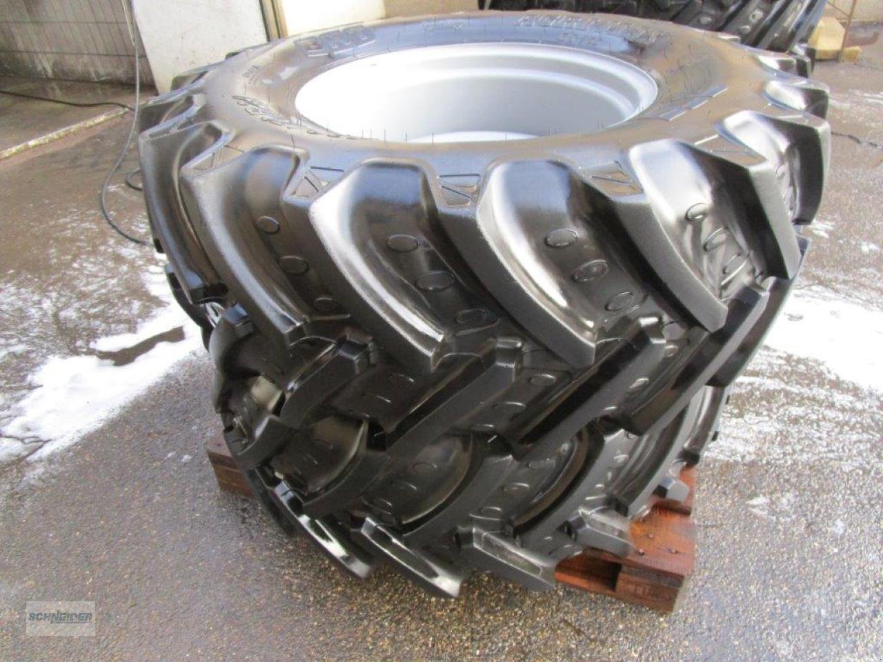 Rad a típus BKT 420/70 R24 & 480/70 R24, Gebrauchtmaschine ekkor: Herrenberg - Gueltstein (Kép 3)