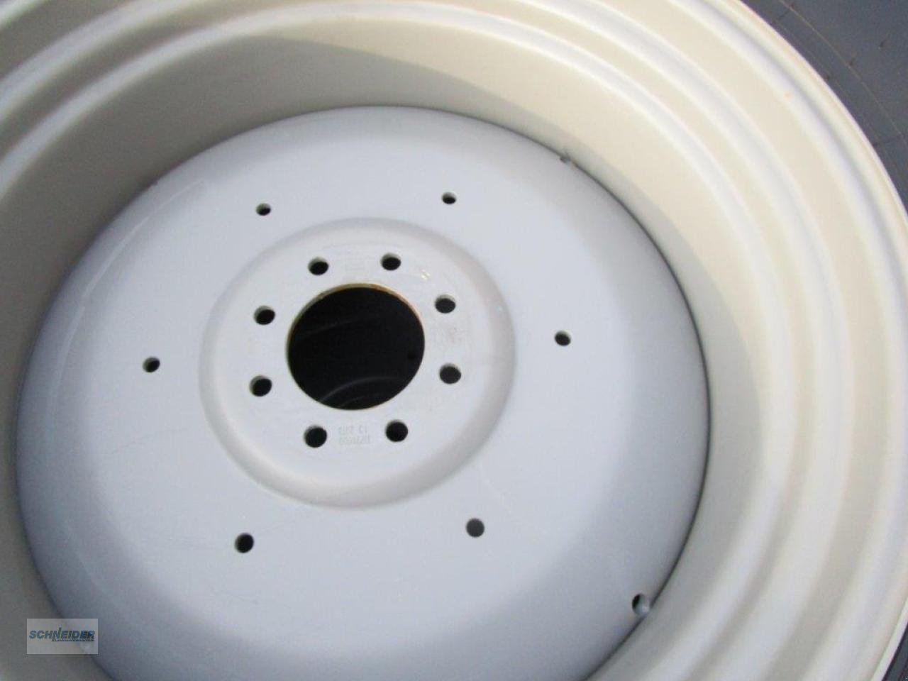 Rad a típus BKT 420/70 R24 & 480/70 R24, Gebrauchtmaschine ekkor: Herrenberg - Gueltstein (Kép 4)