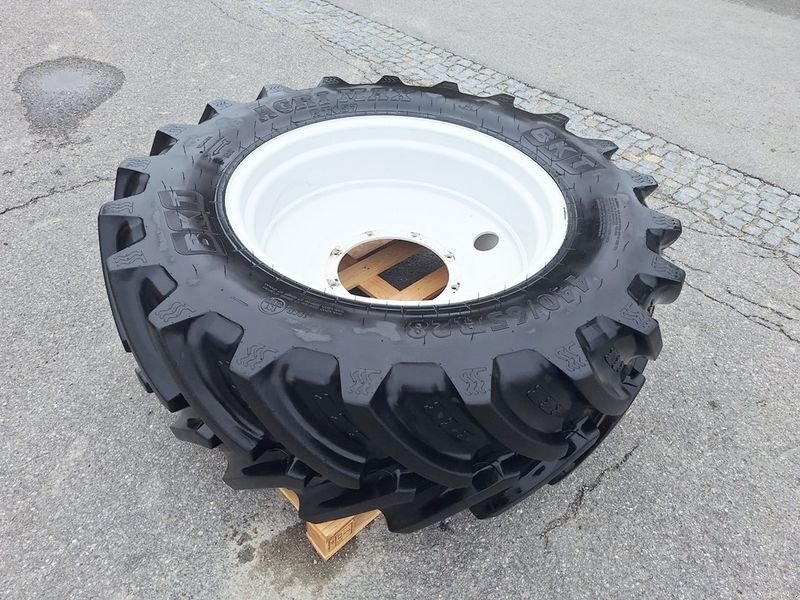 Rad des Typs BKT 440/65 R 28  Kompletträder, Gebrauchtmaschine in St. Marienkirchen (Bild 1)