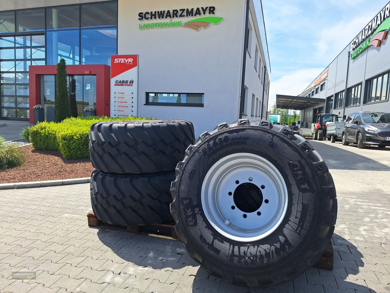Rad des Typs BKT 500/60R22,5 ET0, Neumaschine in Aurolzmünster (Bild 2)