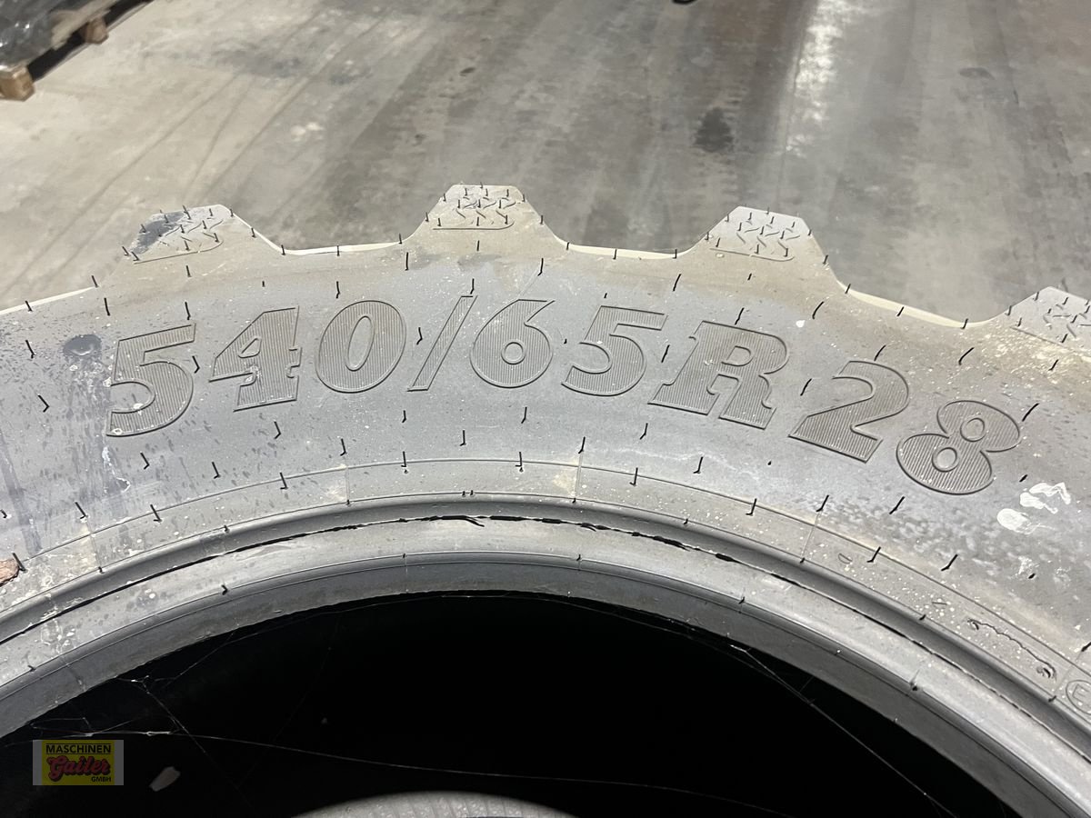 Rad des Typs BKT 540/65R28 RT657, Neumaschine in Kötschach (Bild 10)