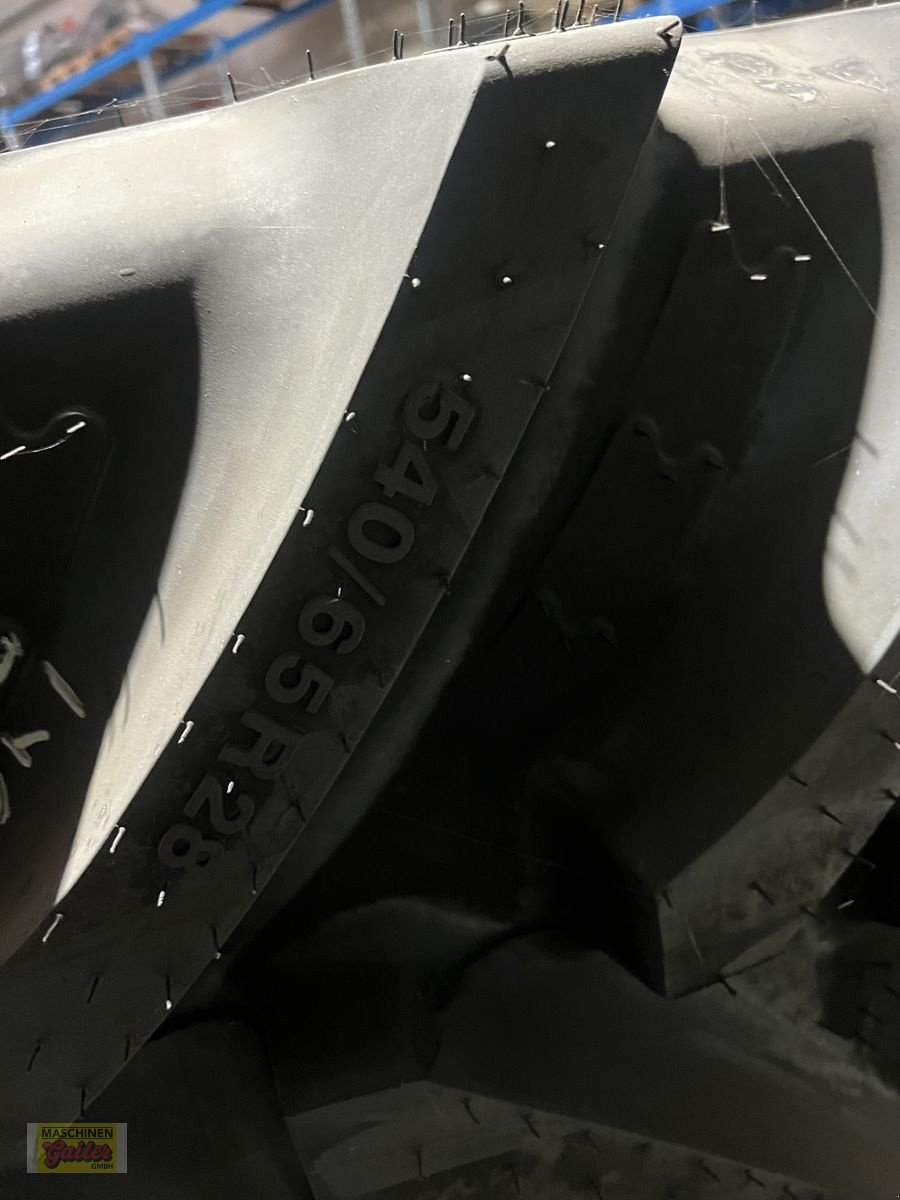 Rad des Typs BKT 540/65R28 RT657, Neumaschine in Kötschach (Bild 8)