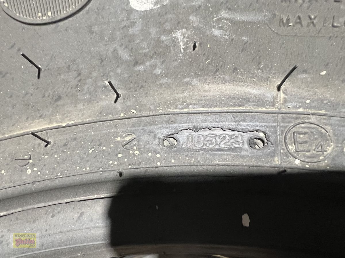 Rad des Typs BKT 540/65R28 RT657, Neumaschine in Kötschach (Bild 12)