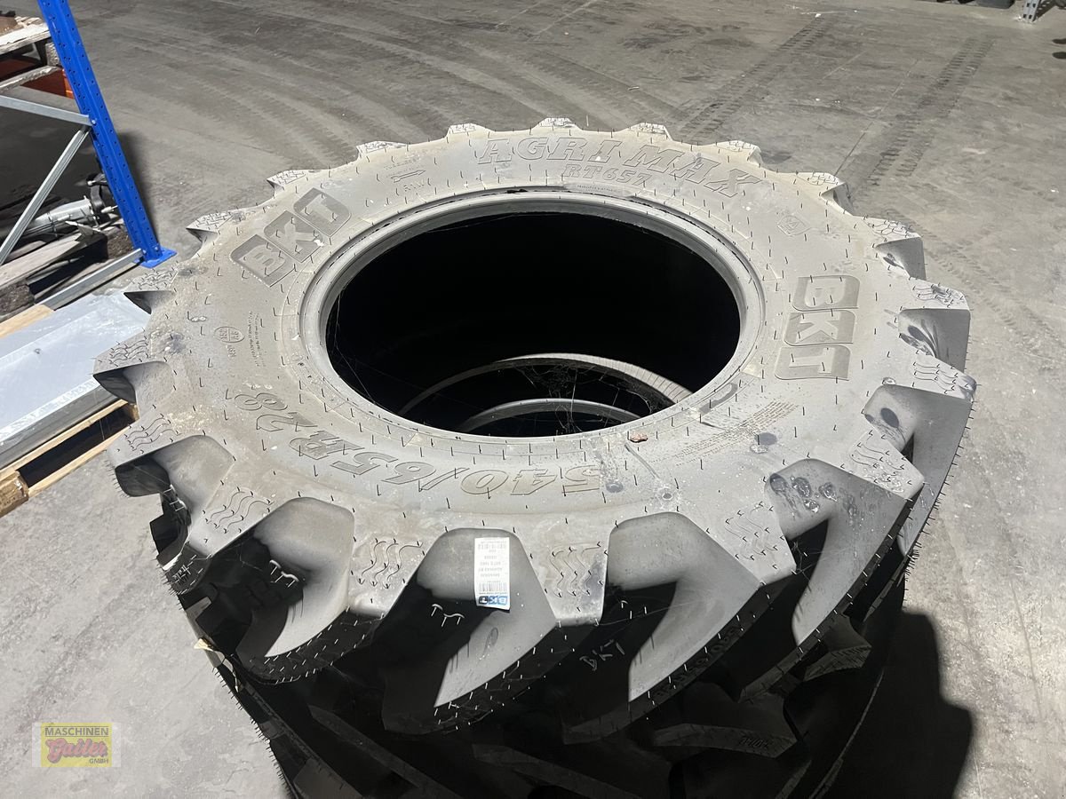 Rad des Typs BKT 540/65R28 RT657, Neumaschine in Kötschach (Bild 5)