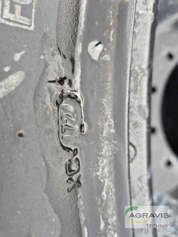 Rad van het type BKT 600/65R34, Neumaschine in Lennestadt (Foto 3)