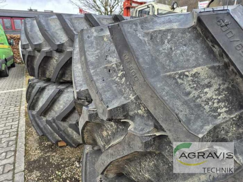 Rad van het type BKT 600/65R34, Neumaschine in Lennestadt (Foto 2)