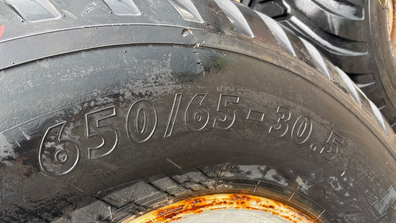 Rad типа BKT 650/65R30,5  550/60R22,5, Gebrauchtmaschine в Bælum (Фотография 5)