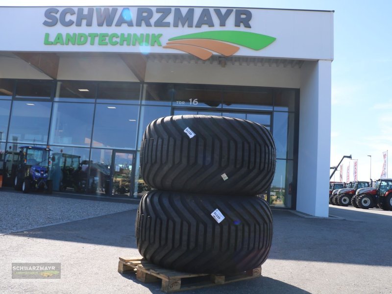 Rad des Typs BKT 700-26,5+400-22,5, Neumaschine in Gampern (Bild 1)