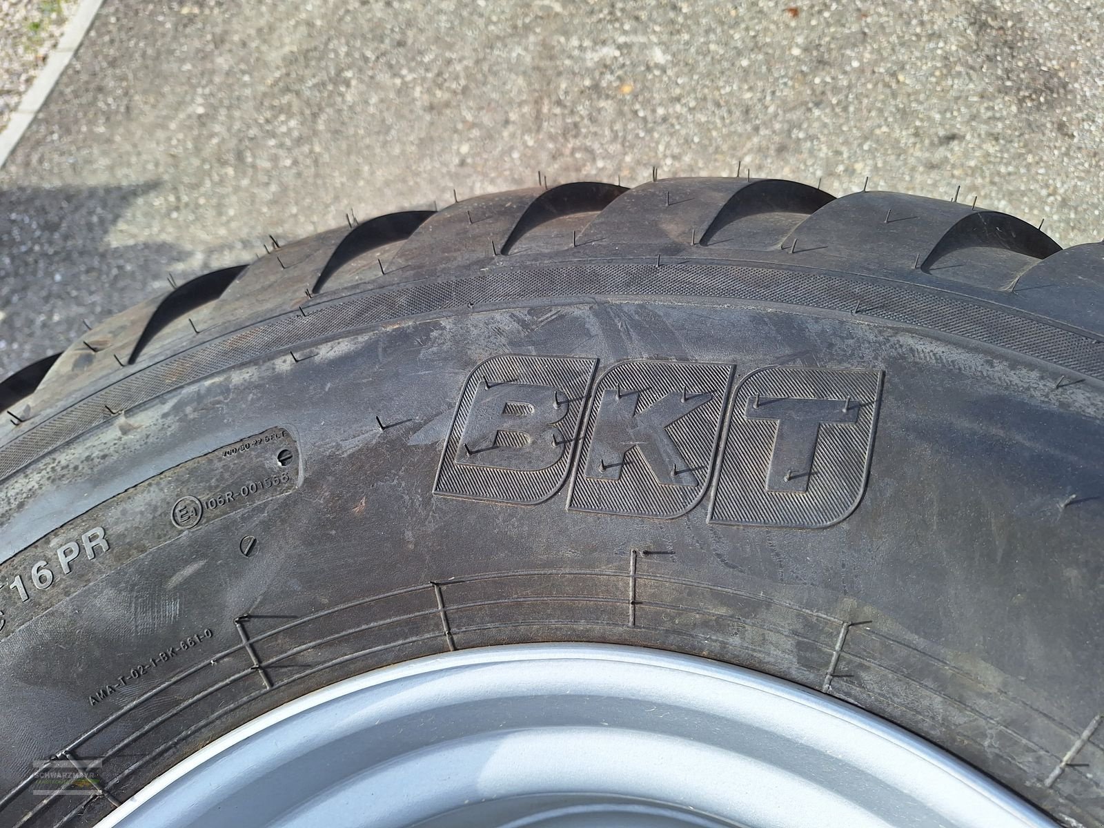 Rad des Typs BKT 700/50-22,5 FL648 ET, Neumaschine in Gampern (Bild 10)