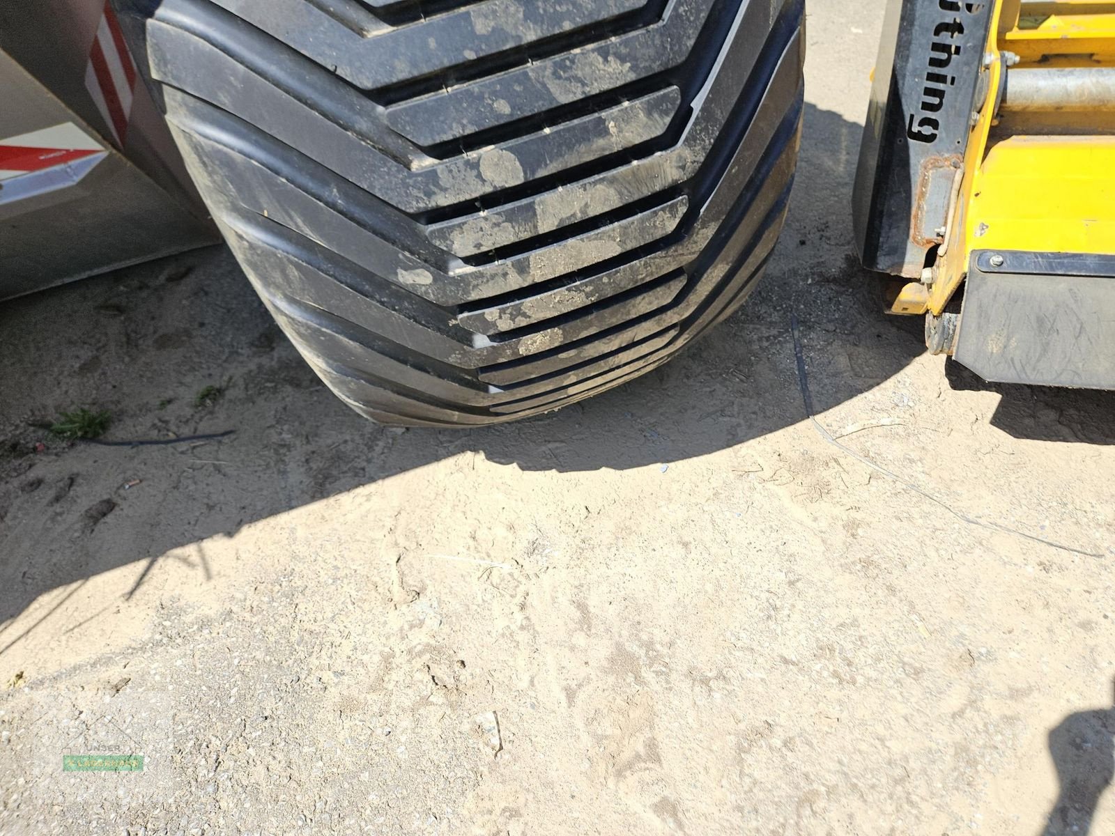 Rad des Typs BKT 800/45-26,5, Gebrauchtmaschine in Wies (Bild 2)