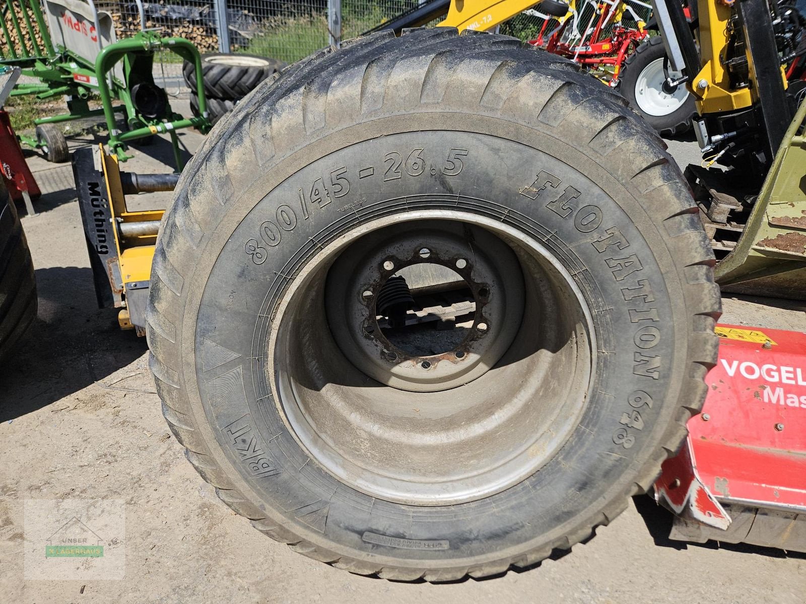 Rad des Typs BKT 800/45-26,5, Gebrauchtmaschine in Wies (Bild 1)