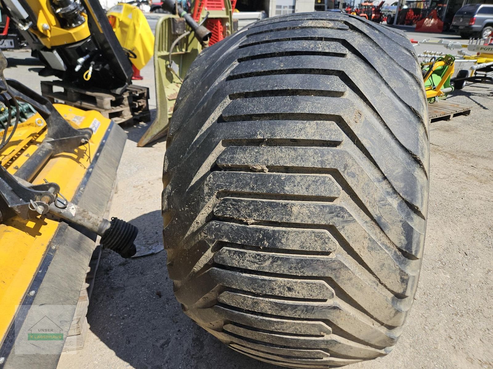 Rad des Typs BKT 800/45-26,5, Gebrauchtmaschine in Wies (Bild 3)