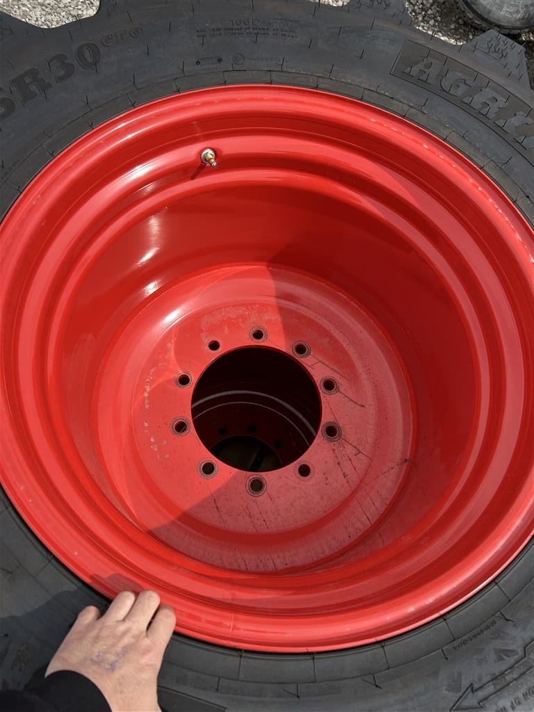 Rad des Typs BKT 900/50R42 + 710/55R30 - komplette hjul, Gebrauchtmaschine in Rødekro (Bild 6)