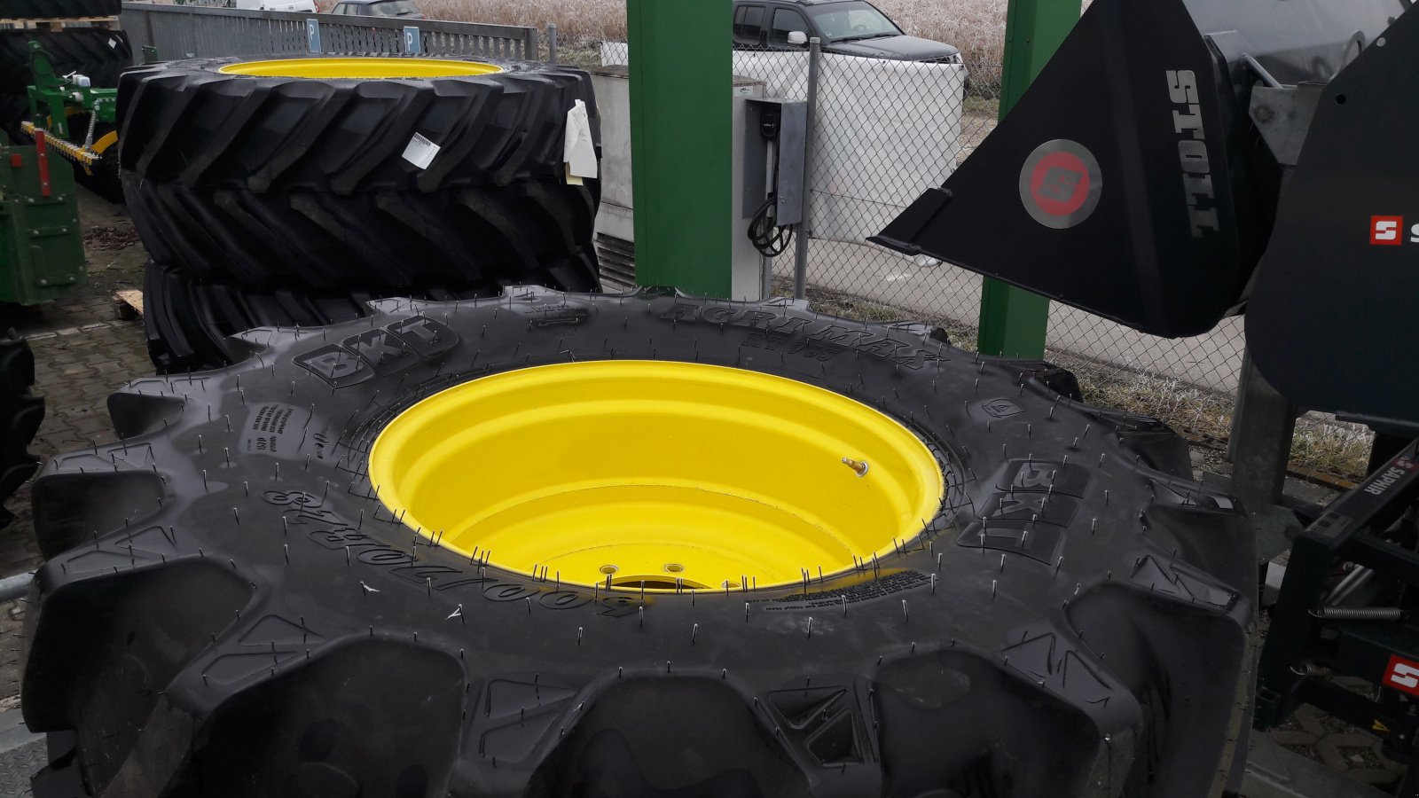 Rad des Typs BKT Agrimax RT 765, Neumaschine in Aislingen (Bild 4)