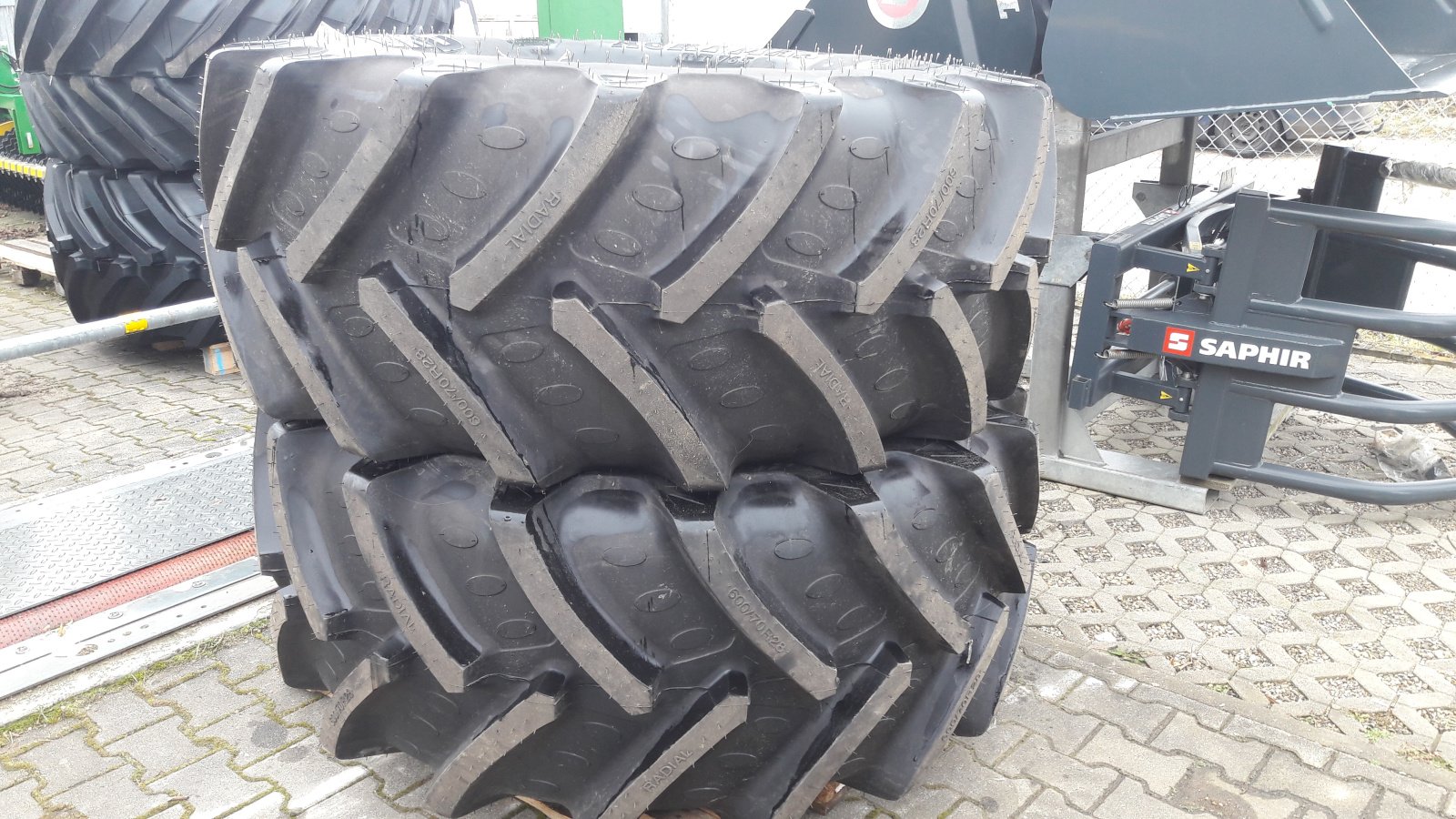 Rad des Typs BKT Agrimax RT 765, Neumaschine in Aislingen (Bild 5)