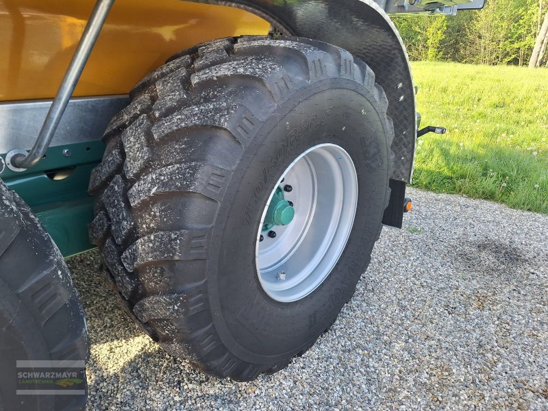 Rad van het type BKT BKT 750/60R30,5 Reifen, Neumaschine in Gampern (Foto 1)