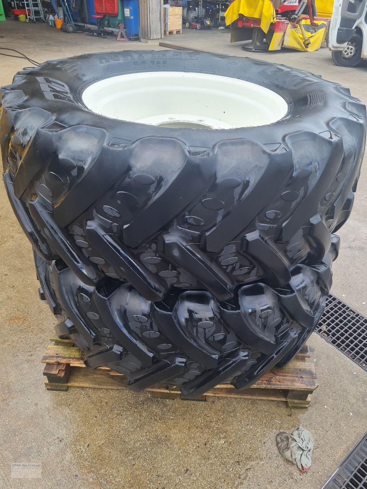 Rad типа BKT Kompletträder 480/70R28 BKT Agrimax RT 765, Gebrauchtmaschine в Ainring (Фотография 2)