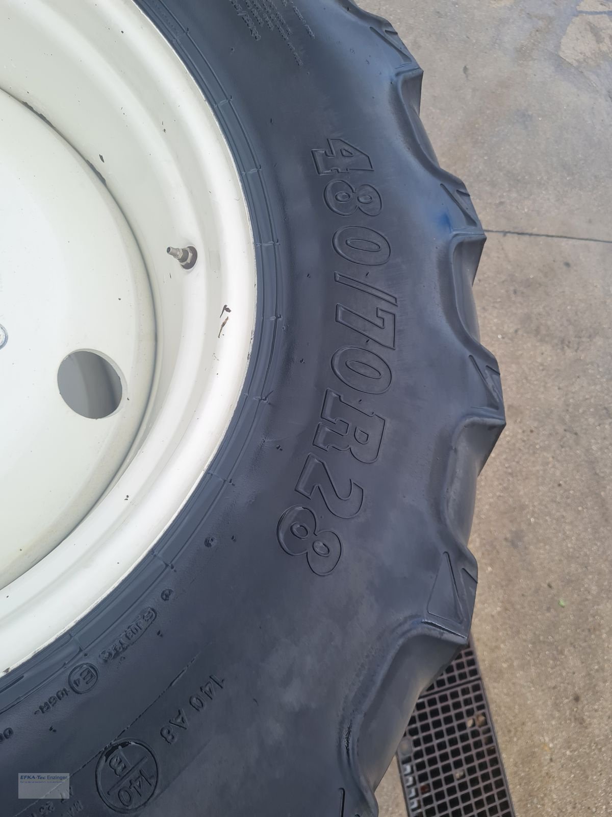 Rad типа BKT Kompletträder 480/70R28 BKT Agrimax RT 765, Gebrauchtmaschine в Ainring (Фотография 3)